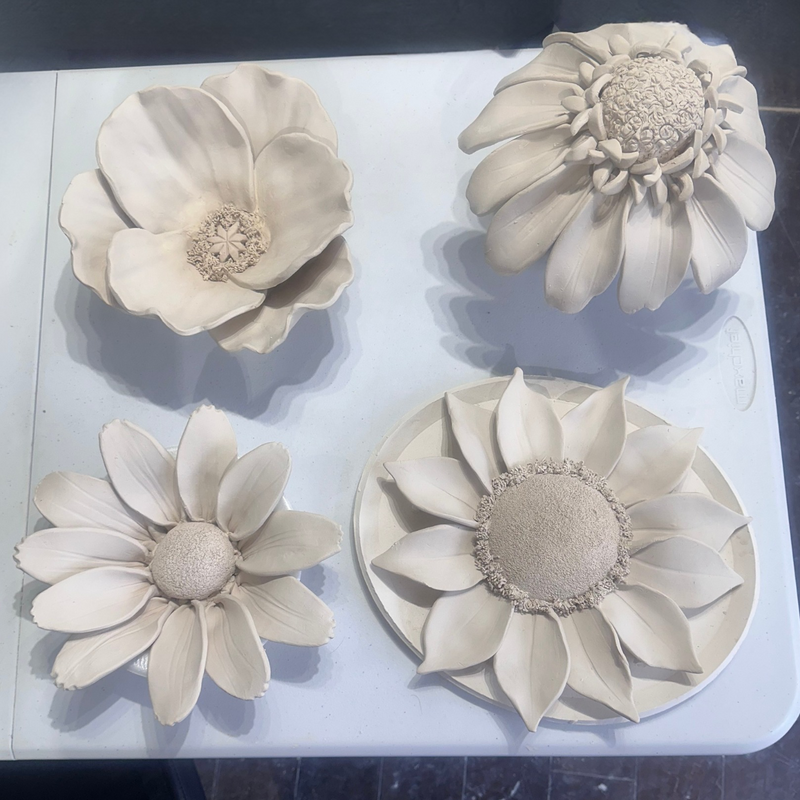 Large Garden Flower Pottery Workshop